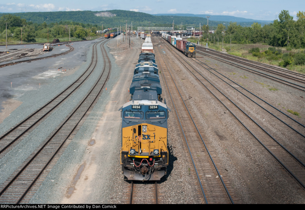 Q424 Prepares to Depars Selkirk